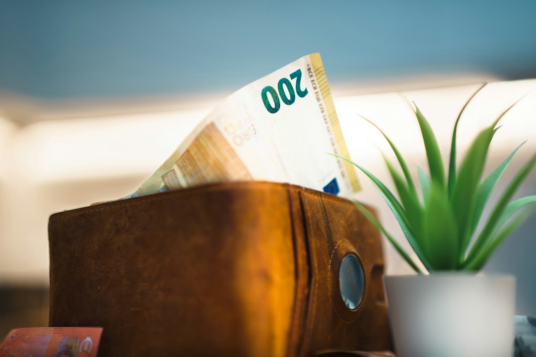 How to stop emotional spending